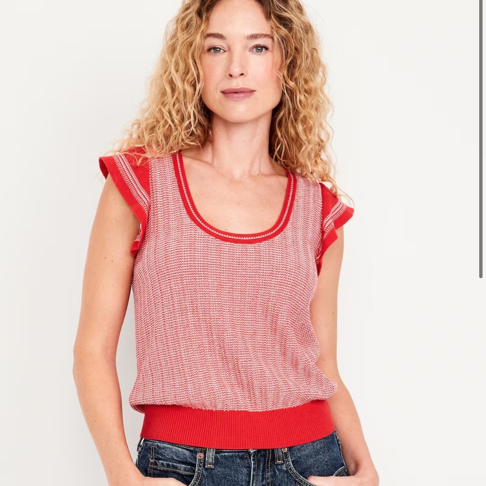 🔥CLEAR OUT🔥 Old Navy Flutter Sleeve Top